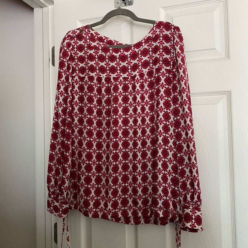 NWOT LOFT Floral Top Medium